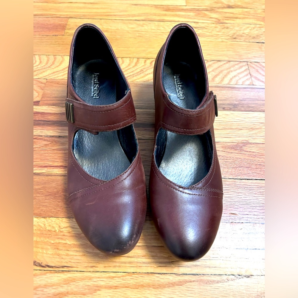 Brown Josef Seibel Mary Janes